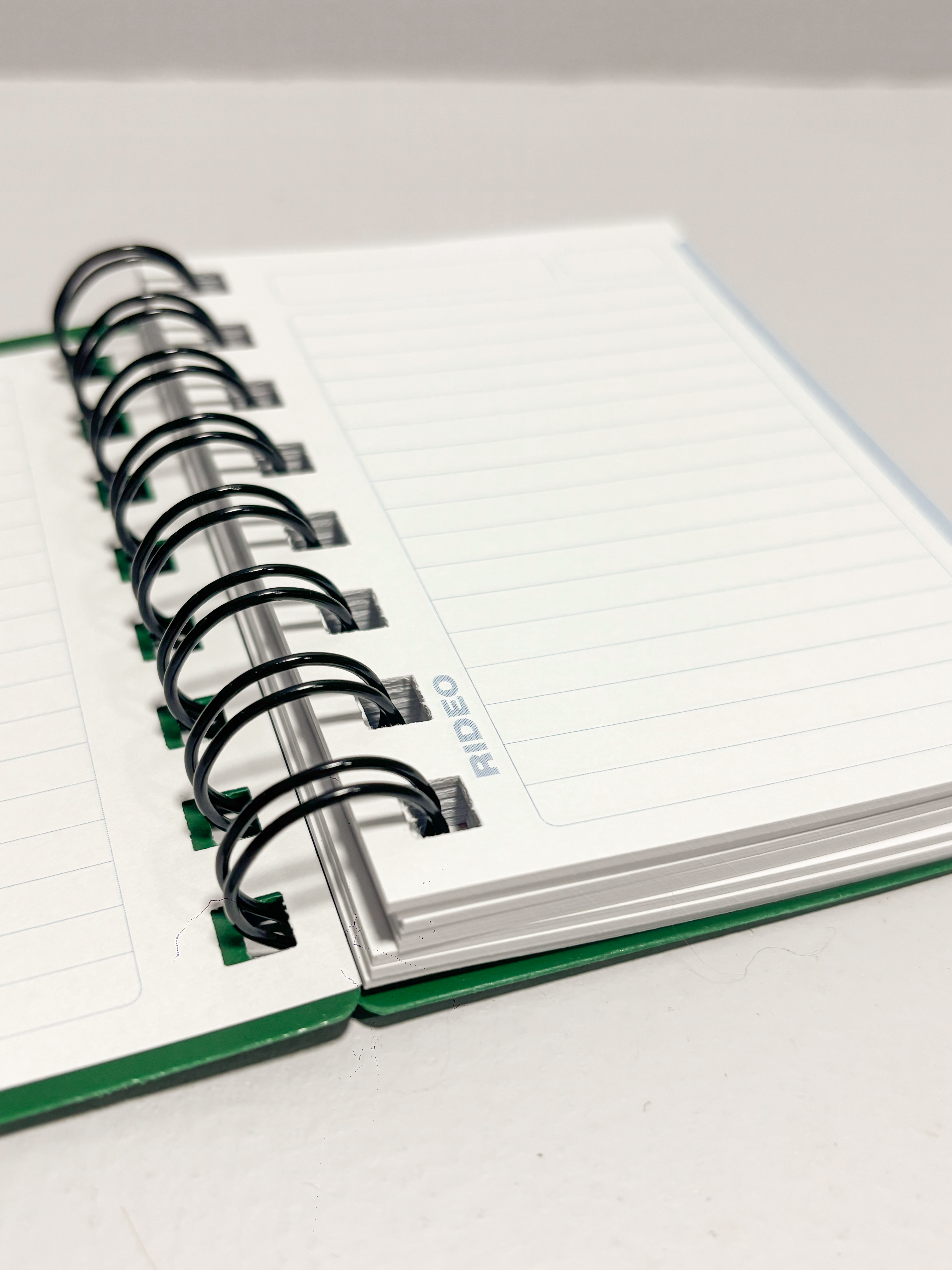 Libreta Rideo A7 Entelado clasico 90 hojas lisas 90 grs