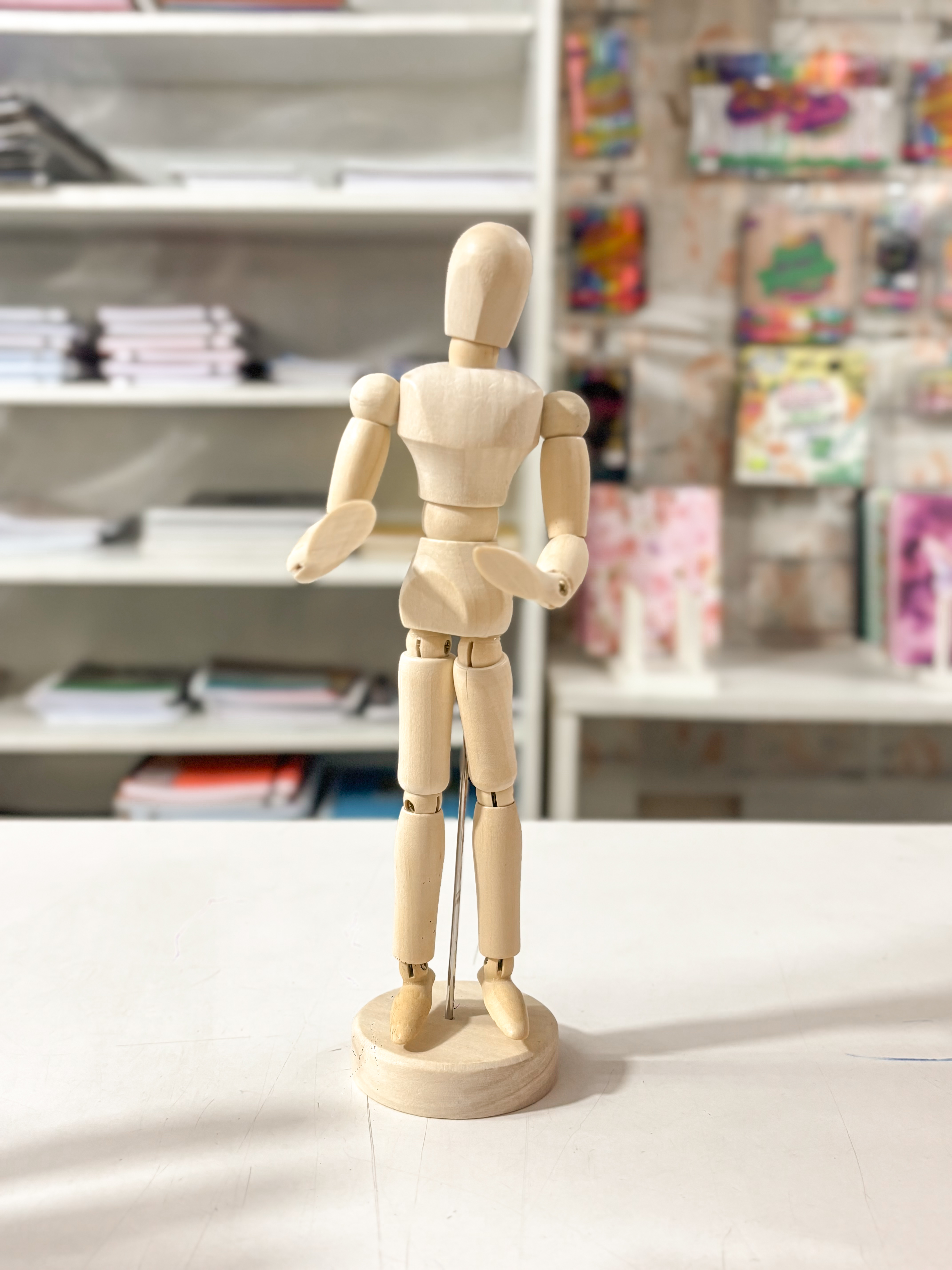 Muneco articulado de madera 14 cm